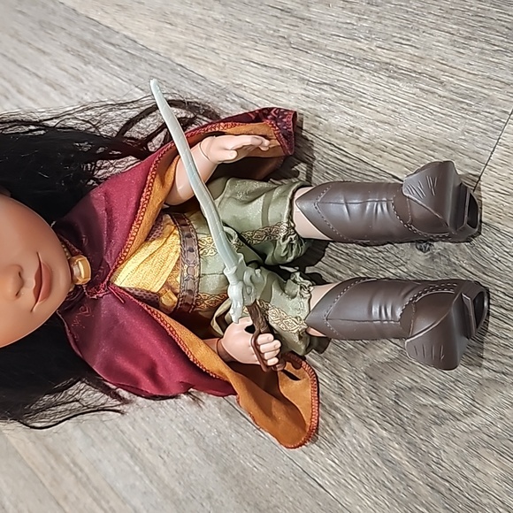 Disney Raya and the Last Dragon Doll - Picture 3 of 5